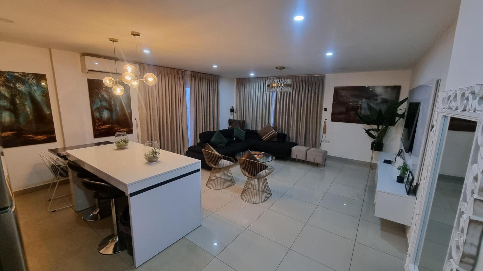 איסט לגון The Gallery Luxury Suites Cpg מראה חיצוני תמונה