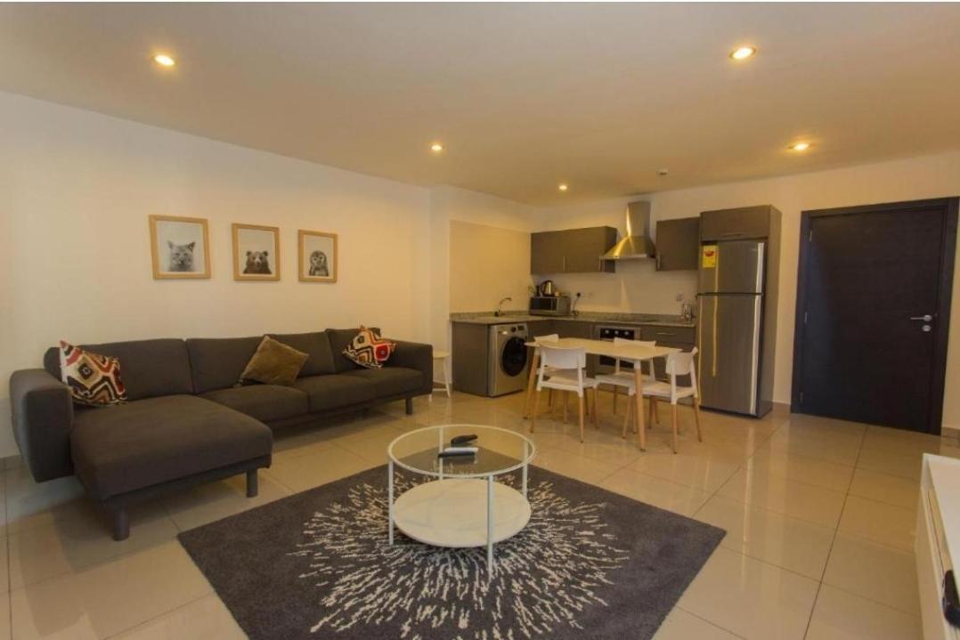 איסט לגון The Gallery Luxury Suites Cpg מראה חיצוני תמונה