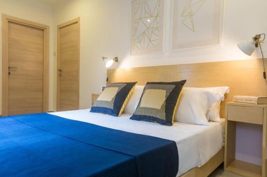 איסט לגון The Gallery Luxury Suites Cpg מראה חיצוני תמונה