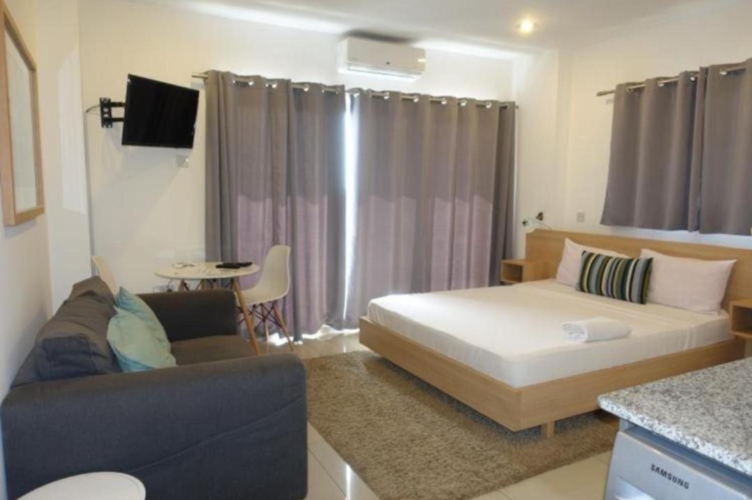 איסט לגון The Gallery Luxury Suites Cpg מראה חיצוני תמונה